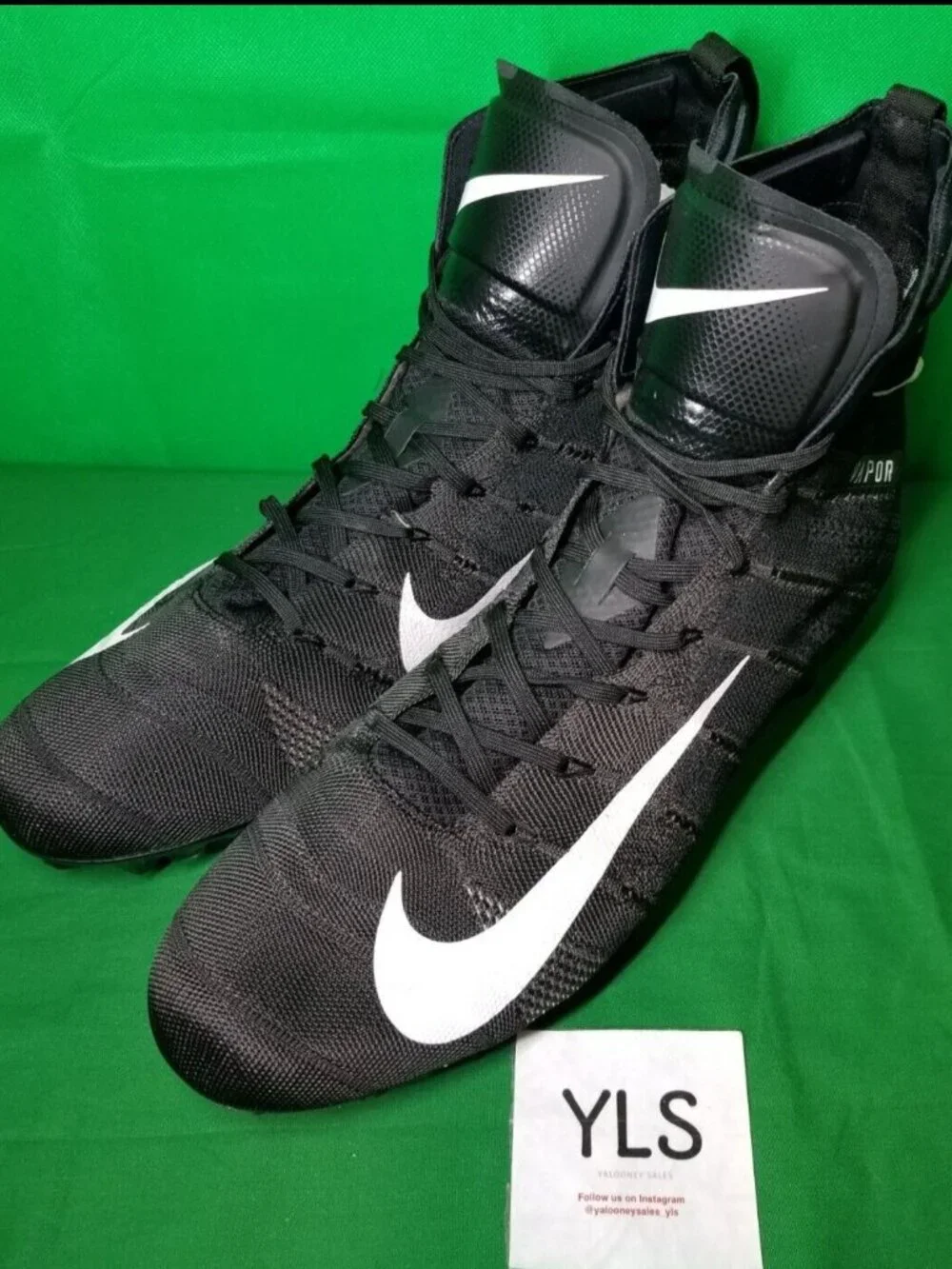 NIKE VAPOR UNTOUCHABLE 3 ELITE FOOTBALL CLEATS SIZE 16 WHITE BLACK AO3006-010